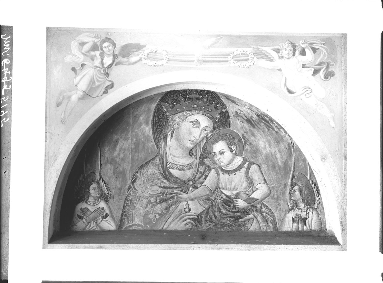 Iconografia cristiana - Madonna col Bambino e angeli (negativo) di Anonimo (XX)