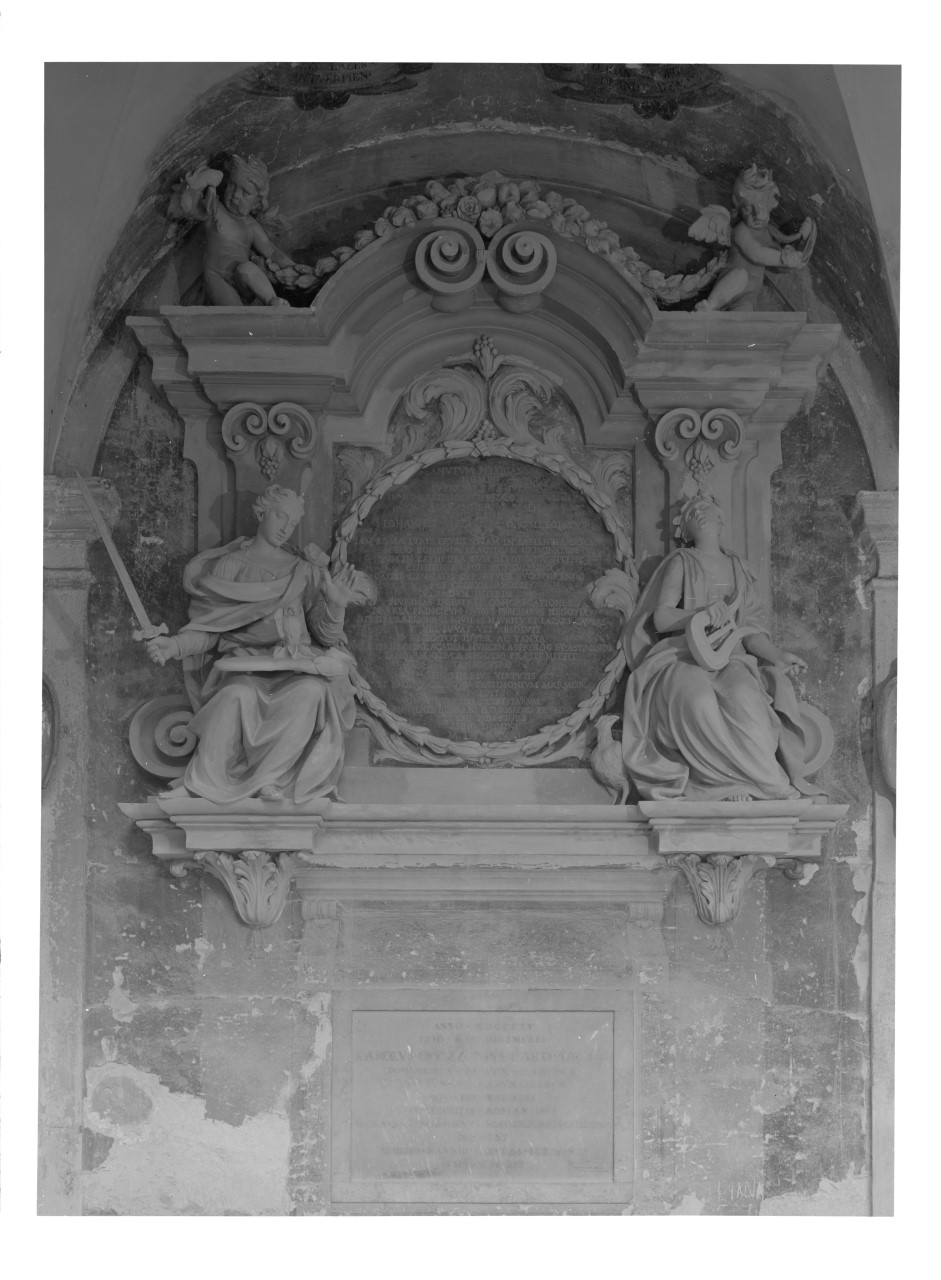 Araldica - Stemmi - Memorie <monumenti commemorativi> (negativo, insieme) di Anonimo, Mazza, Giuseppe Maria (terzo quarto XX)