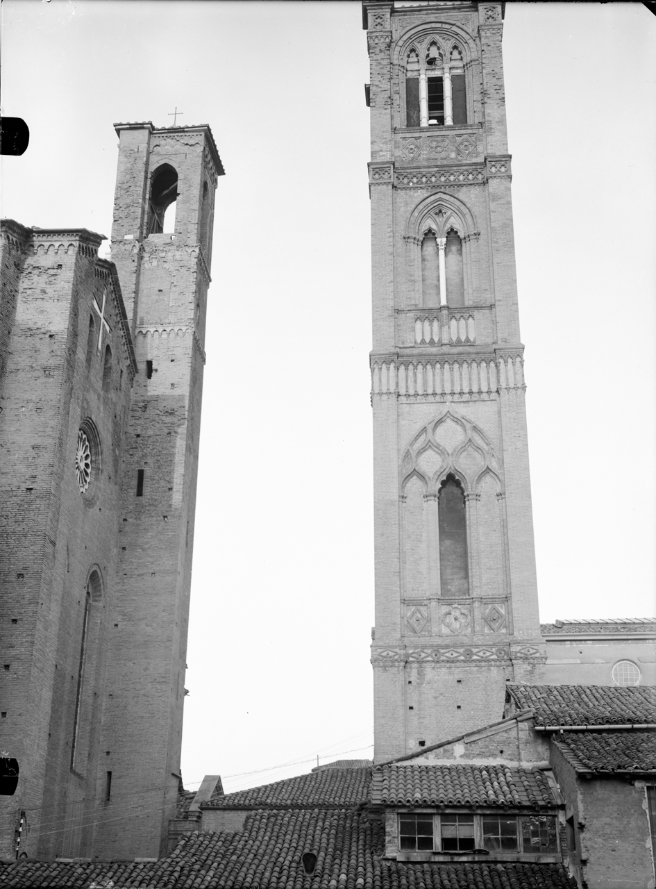 Architettura - Chiese - Campanili (negativo) di Vettori, Giuseppe, Antonio di Vincenzo (XX)