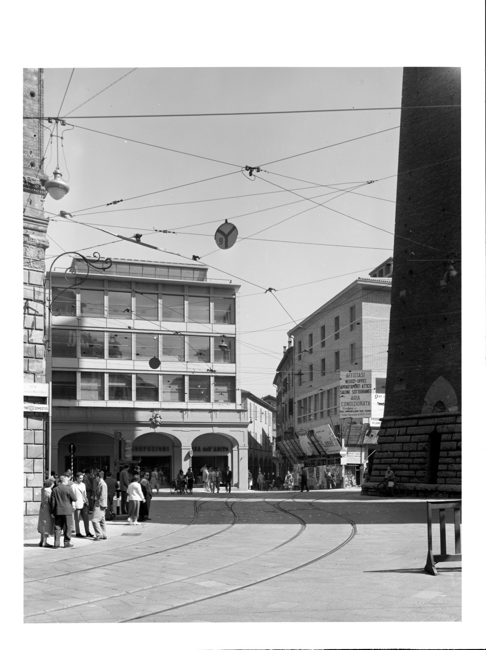 Bologna - Palazzo - Casa del Rotary (negativo) di Anonimo seconda metà sec XIX, Bega, Melchiorre (XX)