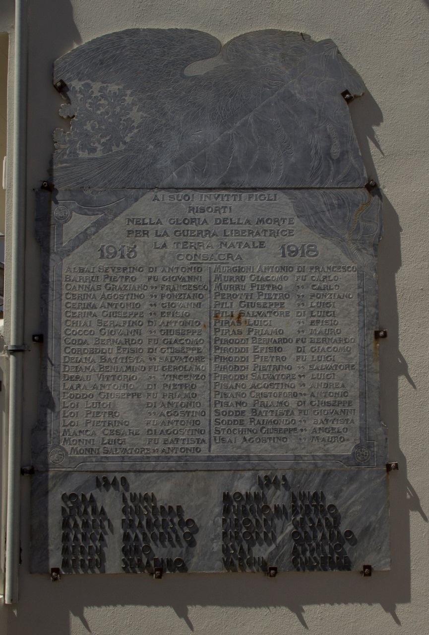 Allegoria della vittoria come aquila (lapide commemorativa ai caduti)