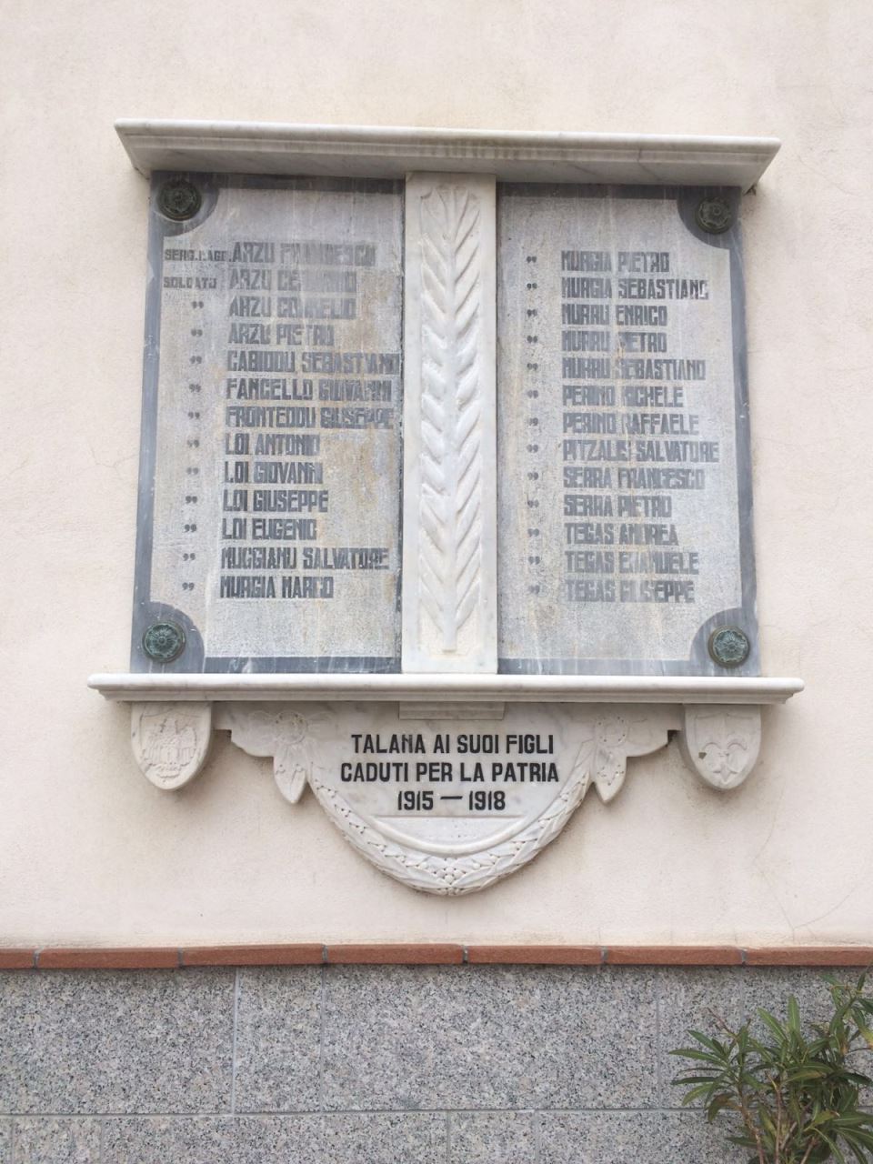 Lapide commemorativa ai caduti