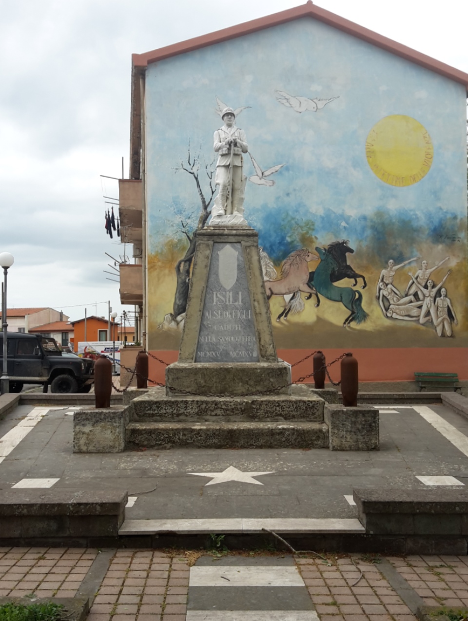 Figura di soldato: fante (monumento ai caduti - a cippo) di Spano Enrico (XX)