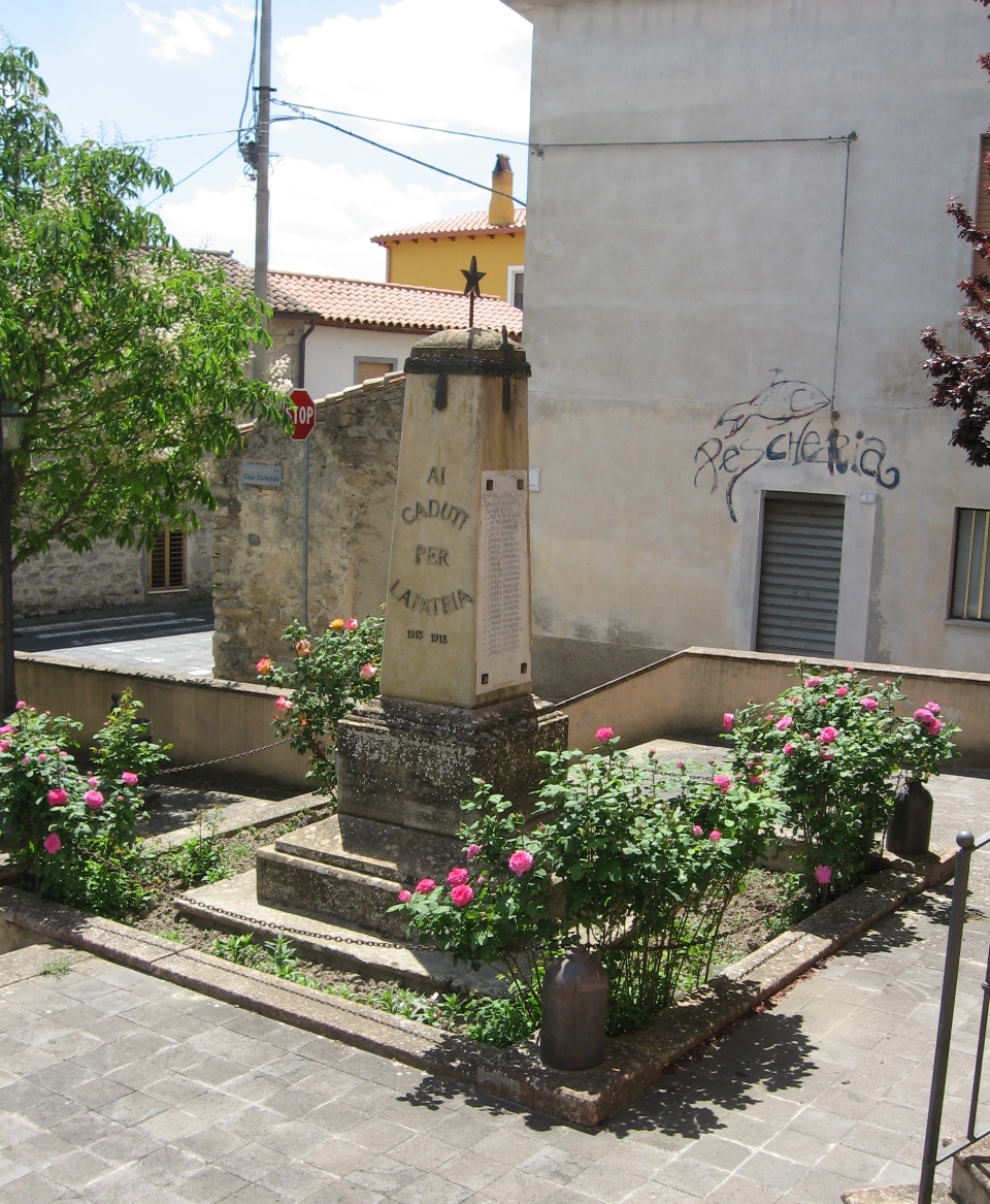 Allegoria della Vittoria come aquila (monumento ai caduti - a cippo) - bottega sarda (XX)