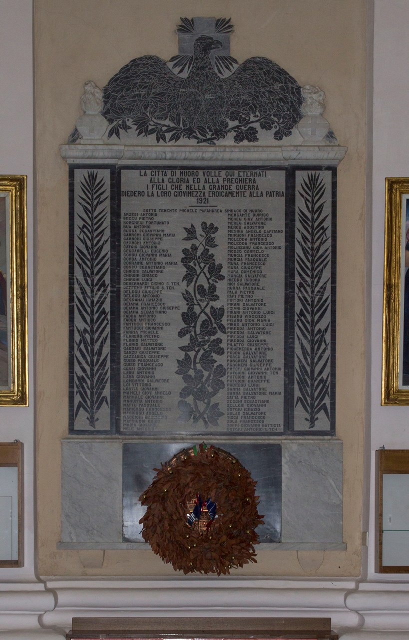 Allegoria della vittoria come aquila (lapide commemorativa ai caduti)