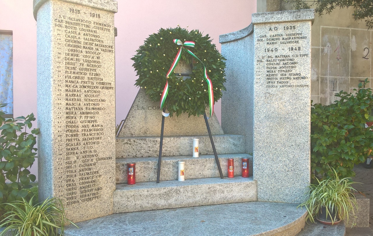 monumento ai caduti - a basamento - bottega sarda (XX)