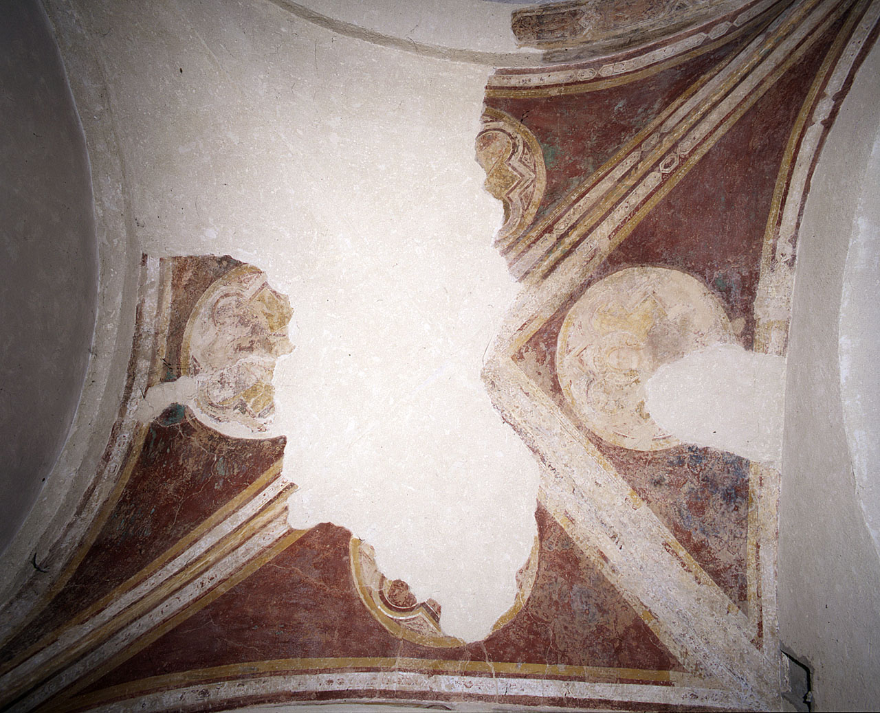 Santi (dipinto murale) di Gaddi Taddeo (secondo quarto sec. XIV)