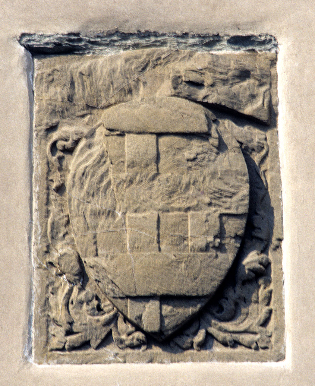 stemma gentilizio della famiglia Ricasoli (rilievo) - manifattura fiorentina (prima metà sec. XV)