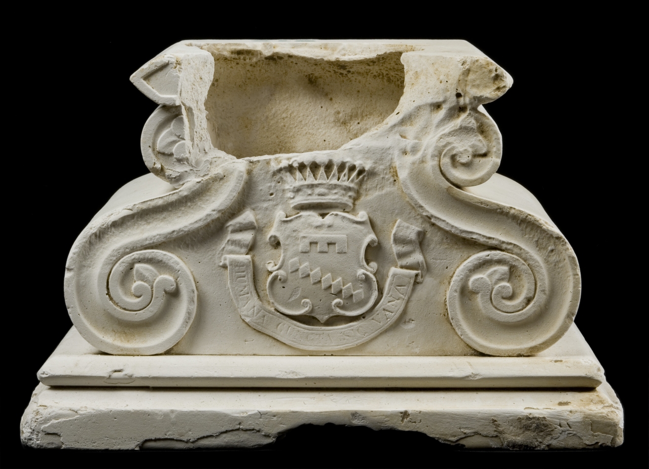 stemma gentilizio (base, frammento) di Bartolini Lorenzo (sec. XIX)