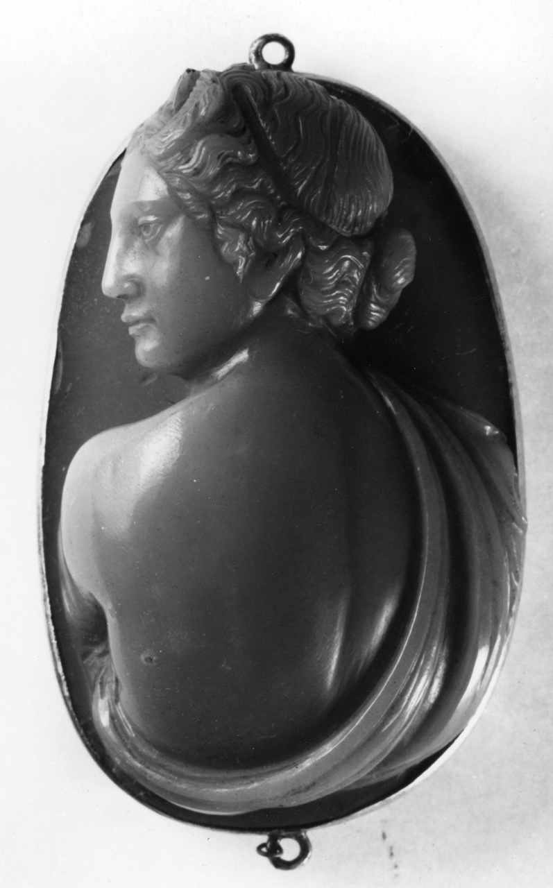 busto femminile (cammeo) di Miseroni Gasparo (bottega) (inizio sec. XVII)