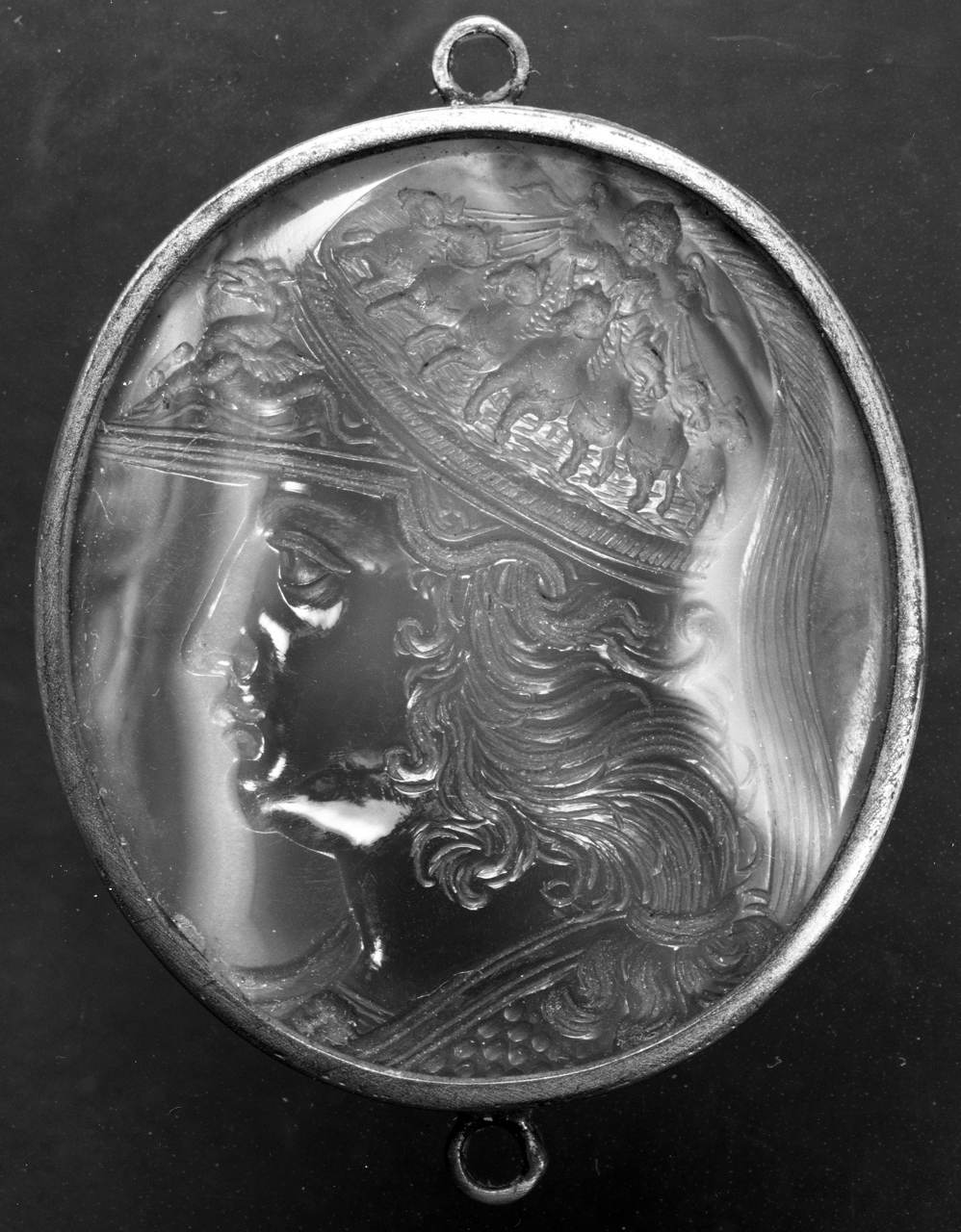 busto di Minerva (decorazione a intaglio) - bottega italiana (sec. XVIII)