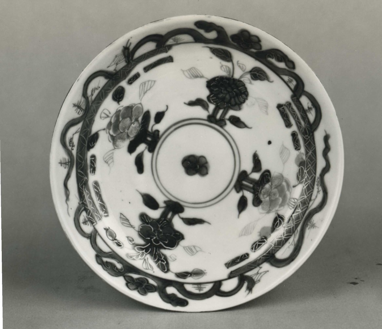 piattino - manifattura cinese (inizio sec. XVIII)