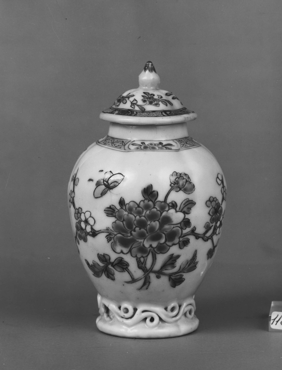 vasetto con coperchio - manifattura cinese (ultimo quarto sec. XVIII)