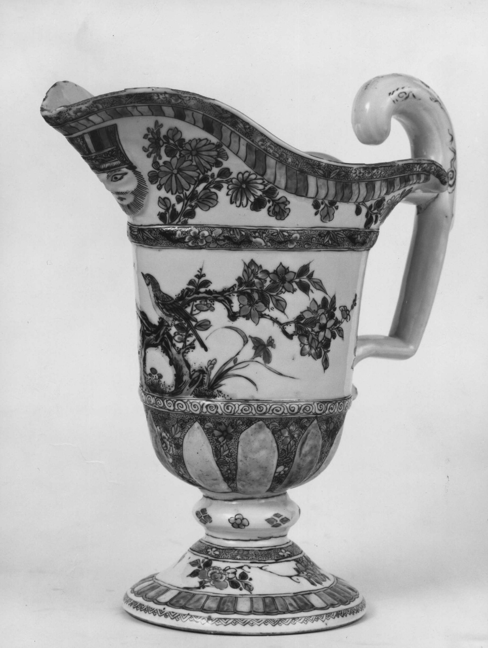 brocca - manifattura cinese (inizio sec. XVIII)