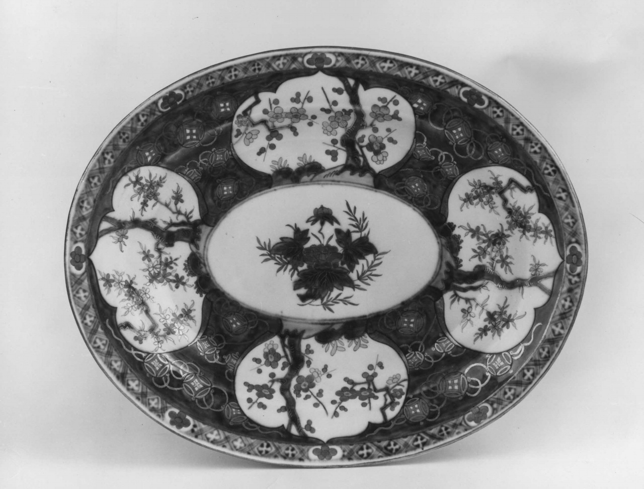 vassoio - manifattura cinese (inizio sec. XVIII)