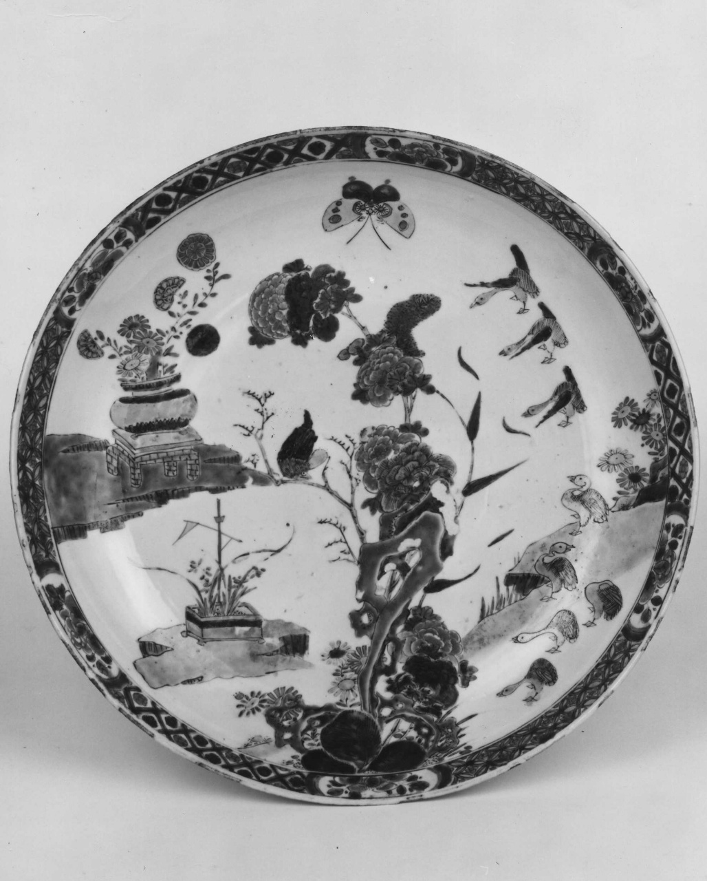 piatto - manifattura cinese (inizio sec. XVIII)