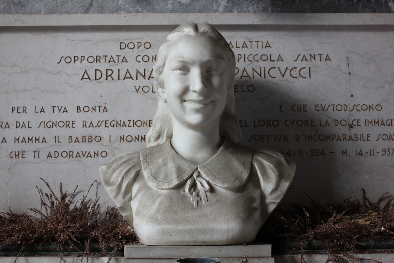 ritratto di Adriana Panicucci (busto) di Rossi Giorgio (sec. XX)