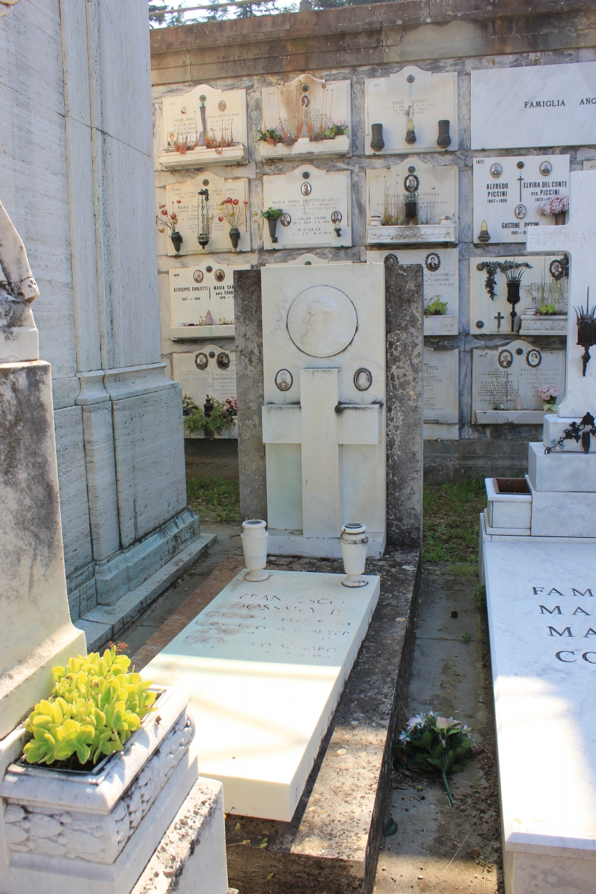 ritratto di Francesco Mossmeyer (rilievo) di Albano Giuseppe (sec. XX)