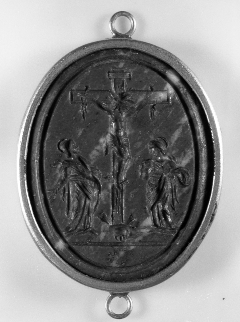 crocifissione di Cristo (decorazione a intaglio) - bottega italiana (seconda metà sec. XVI)