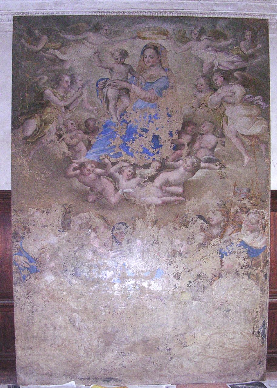 La Madonna col Bambino in gloria tra angeli e sante vergini ( tra cui Lucia, Orsola, Chiara, Agnese, Scolastica, Caterina da Siena, Caterina d'Alessandria) (dipinto, opera isolata) di Ghisoni Fermo (sec. XVI)