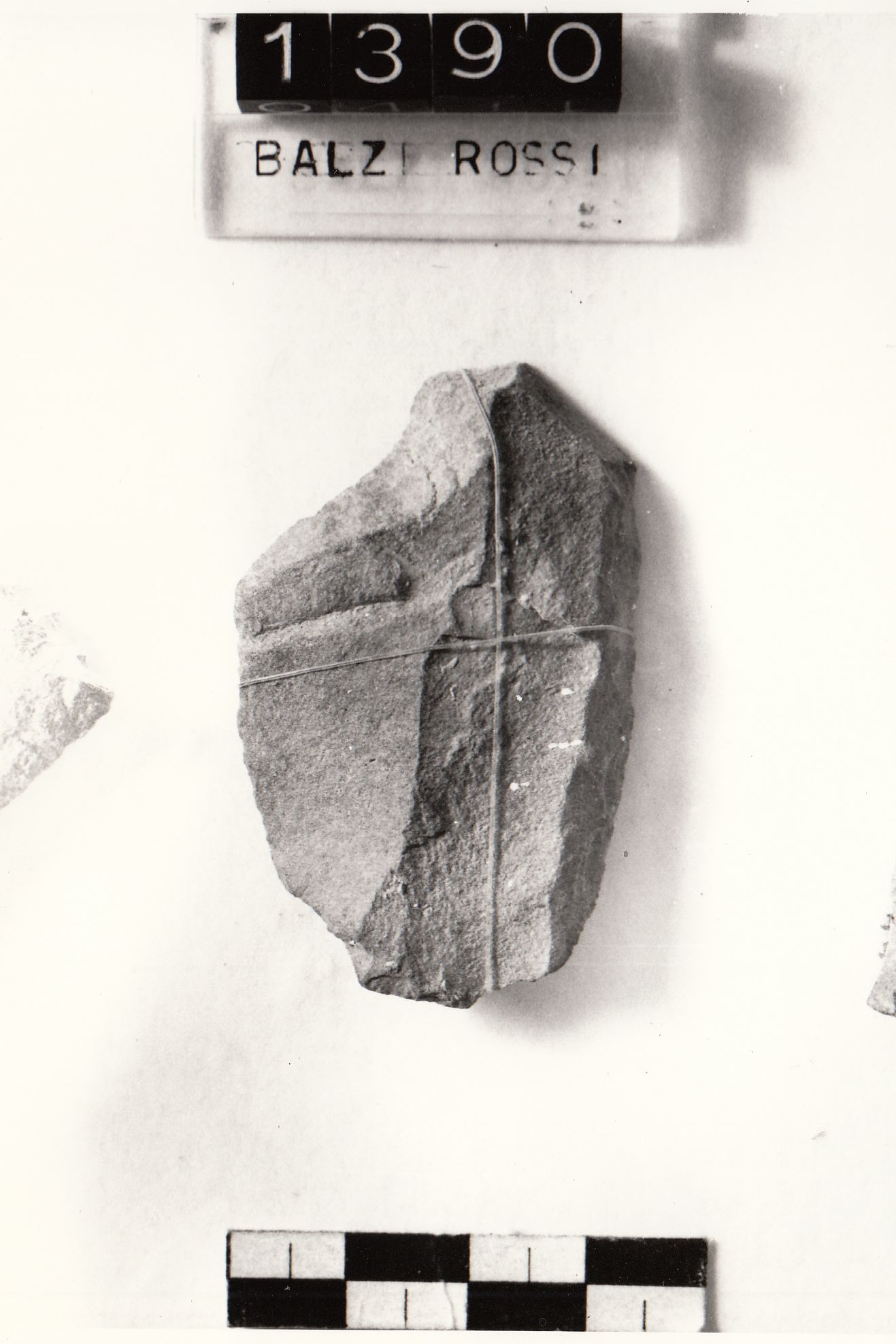 raschiatoio, laterale convesso (Paleolitico medio)