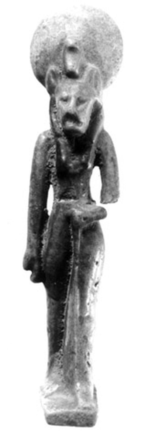 divinità a testa di leonessa e corpo umano (amuleto) (non determinabile)