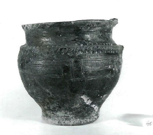 brocca/ situliforme - produzione etrusca (VIII a.C)