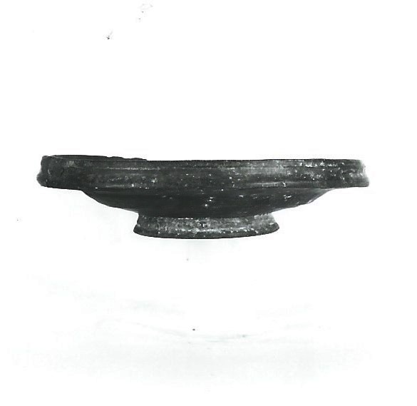 piatto - produzione etrusca (VI a.C)