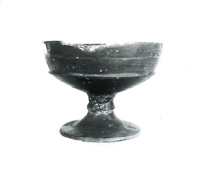 calice - produzione etrusca (seconda metà VI a.C)