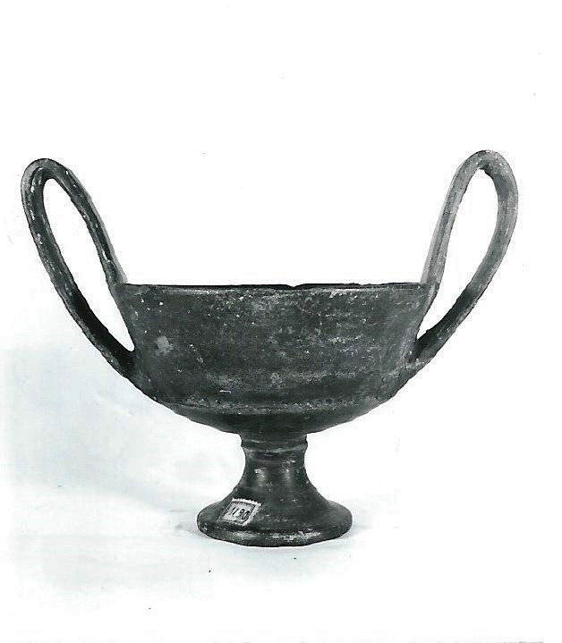 kantharos - produzione etrusca (VI a.C)