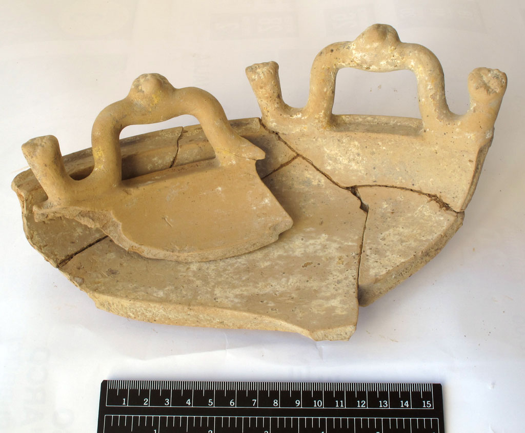 phiale - produzione apula (secc. IV/ III a.C)