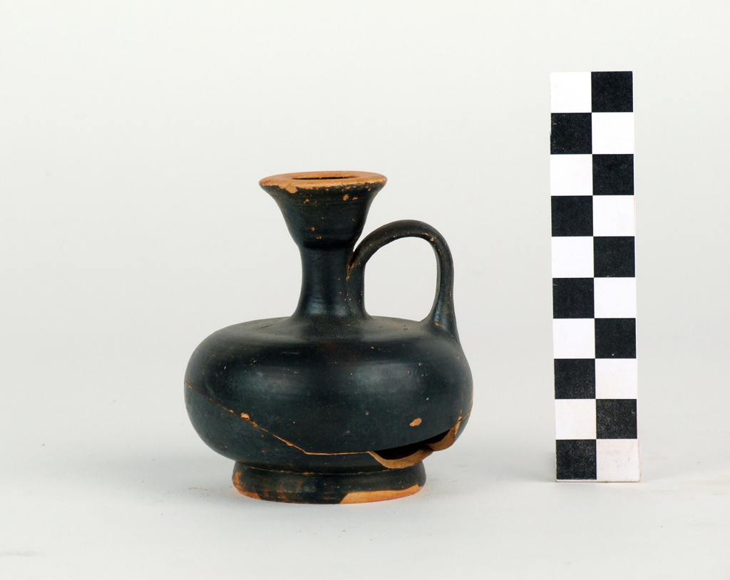 lekythos - produzione apula (sec. IV a.C)