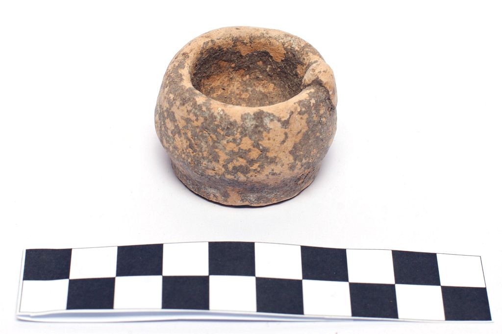 vasetto miniaturistico - ambito magno-greco (secc. V/ IV a.C)