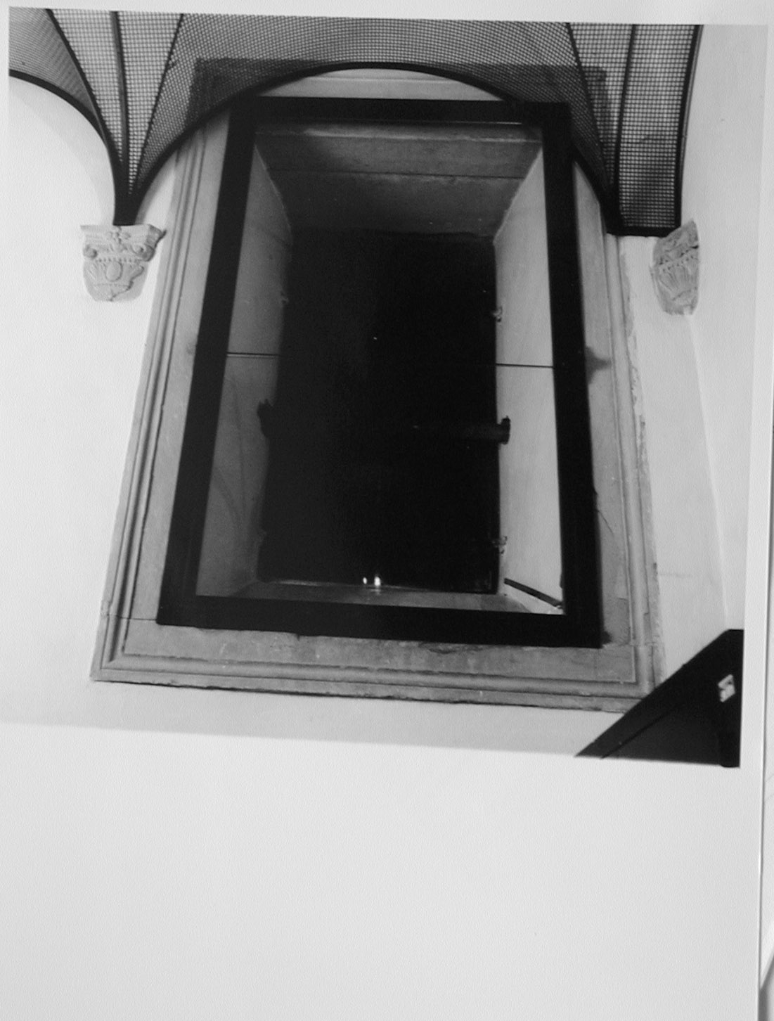 finestra, coppia - bottega Italia centrale (seconda metà sec. XV)