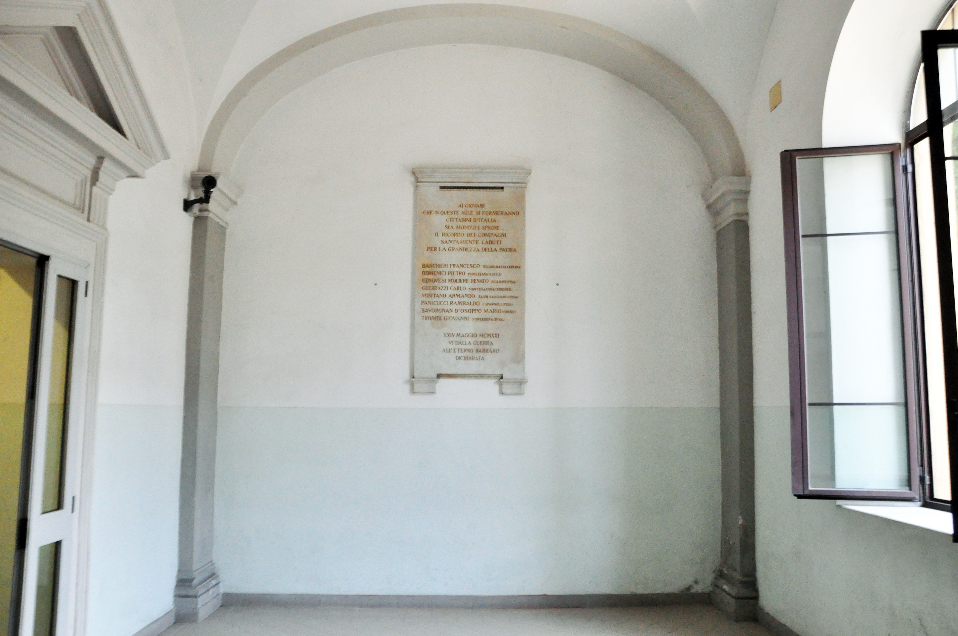 soggetto assente (lapide commemorativa ai caduti) - ambito toscano (sec. XX)