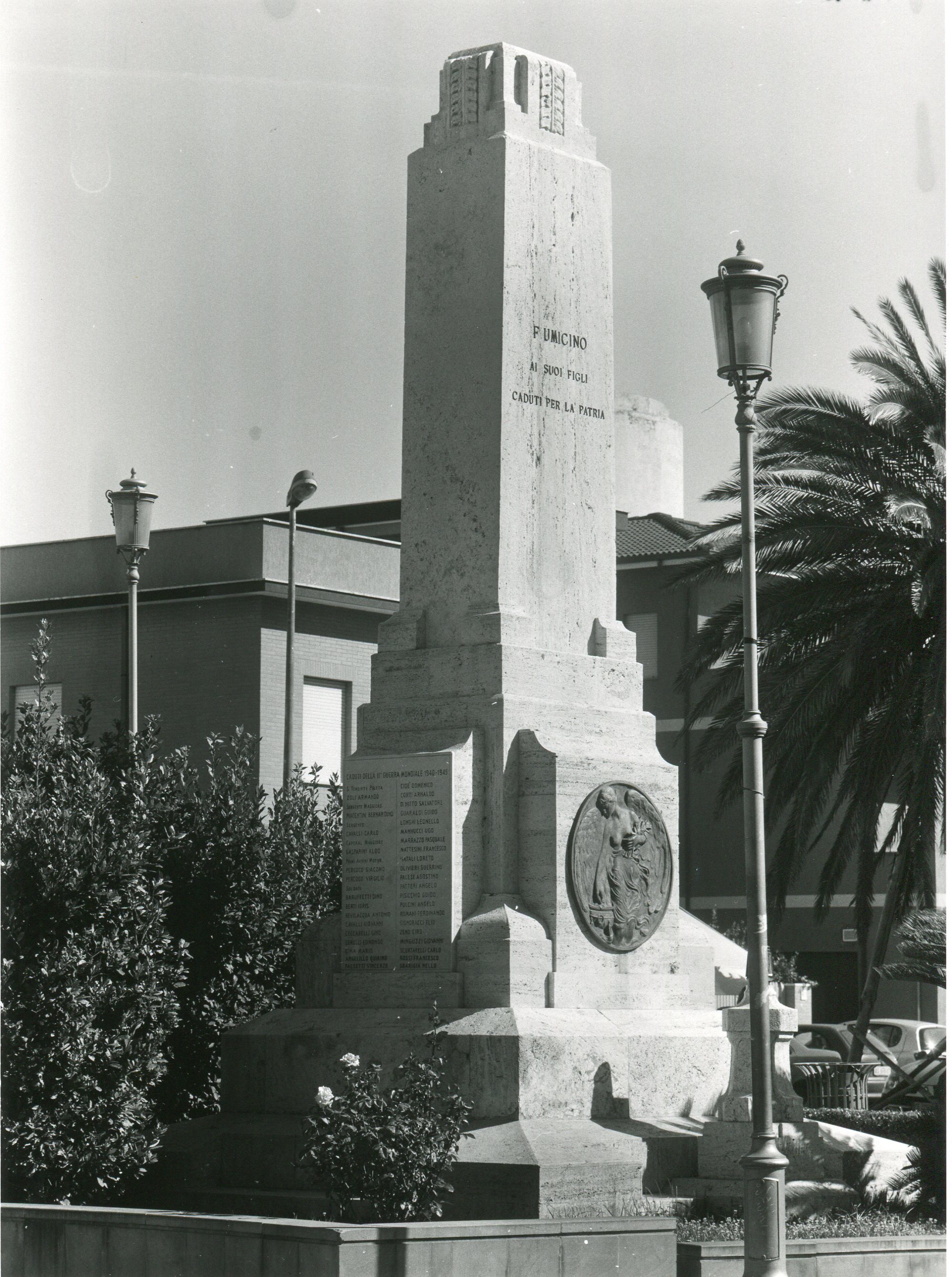 allegoria della Vittoria (monumento ai caduti - a stele) - ambito romano (sec. XX)