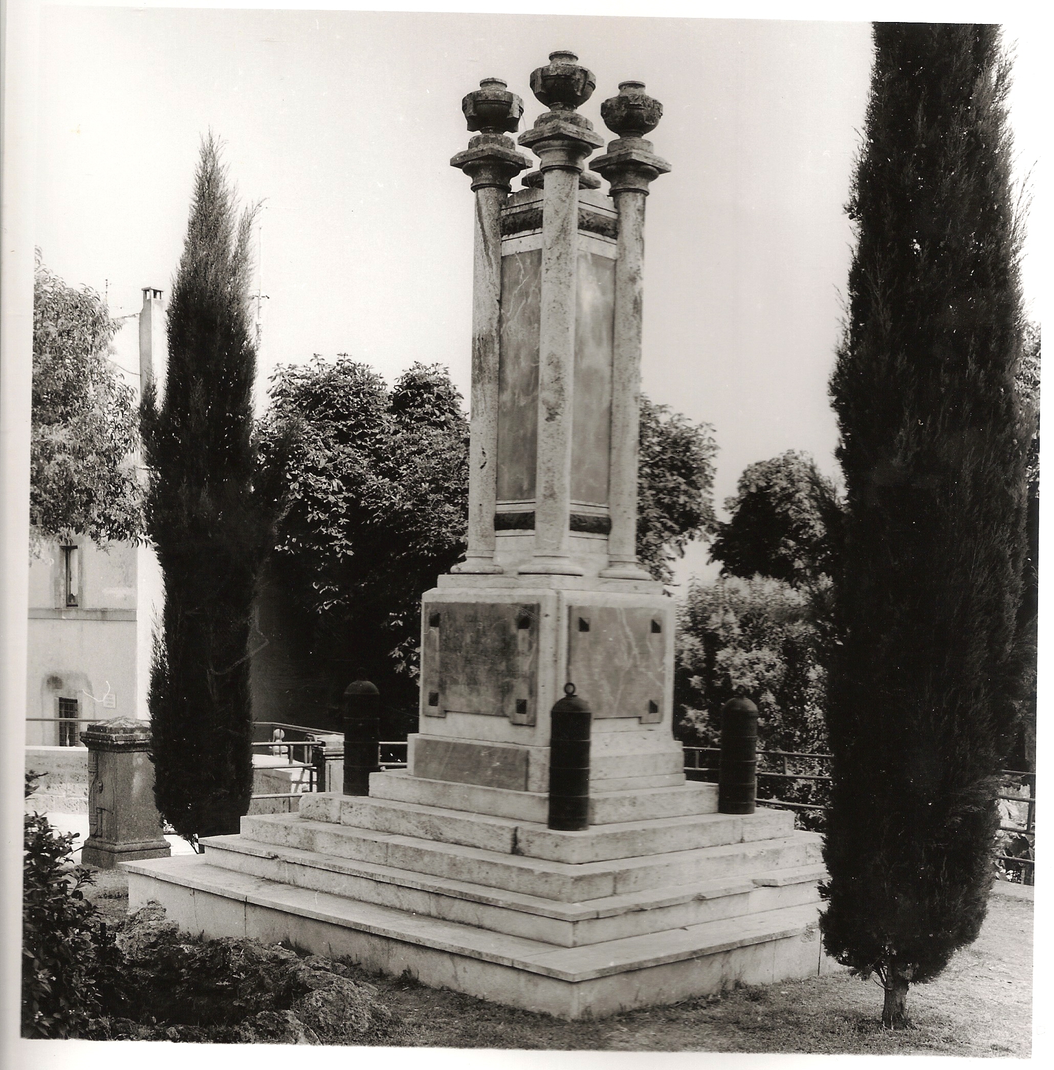 monumento ai caduti - ambito viterbese (sec. XX)