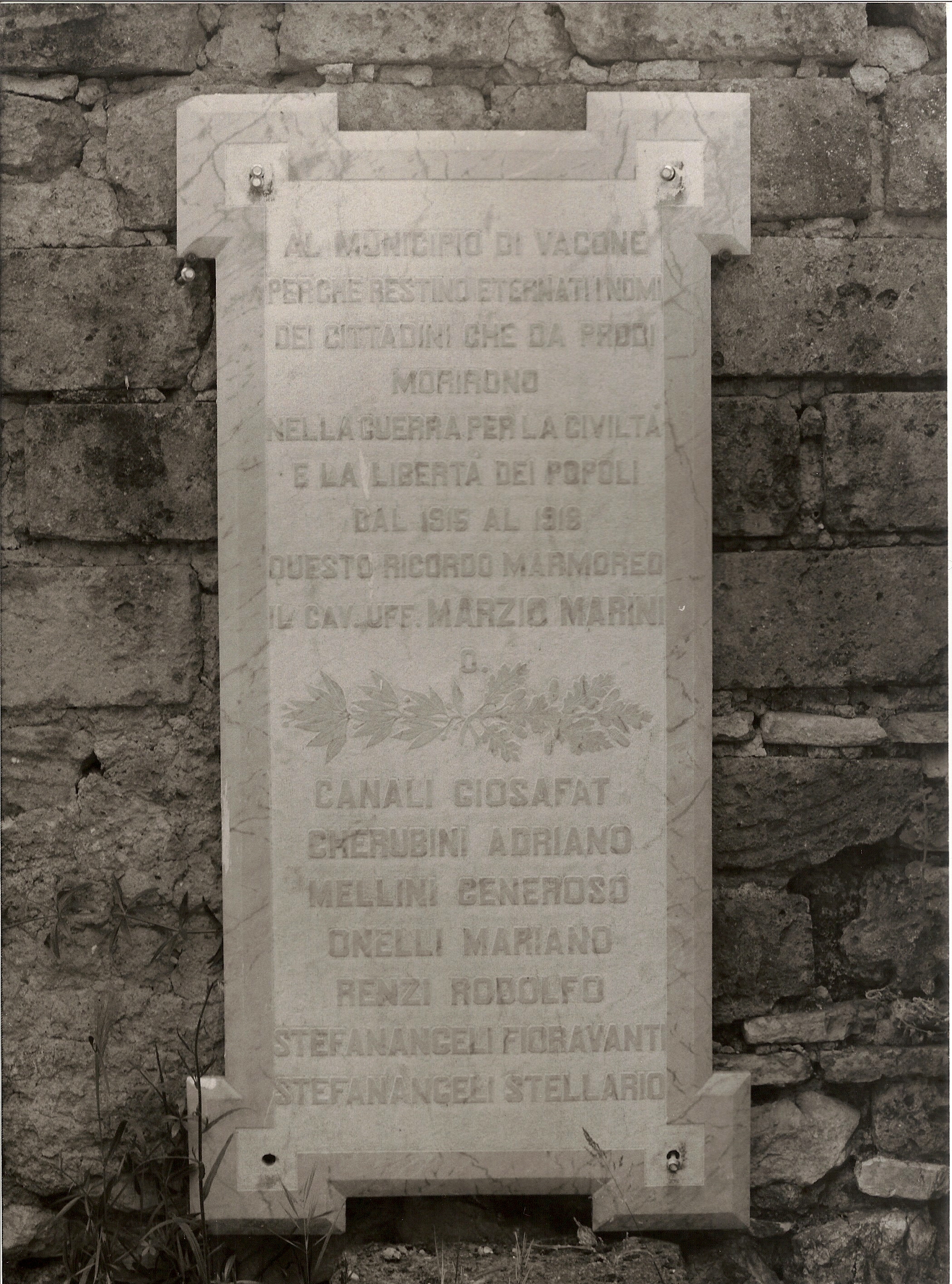 lapide commemorativa ai caduti - ambito laziale (sec. XX)