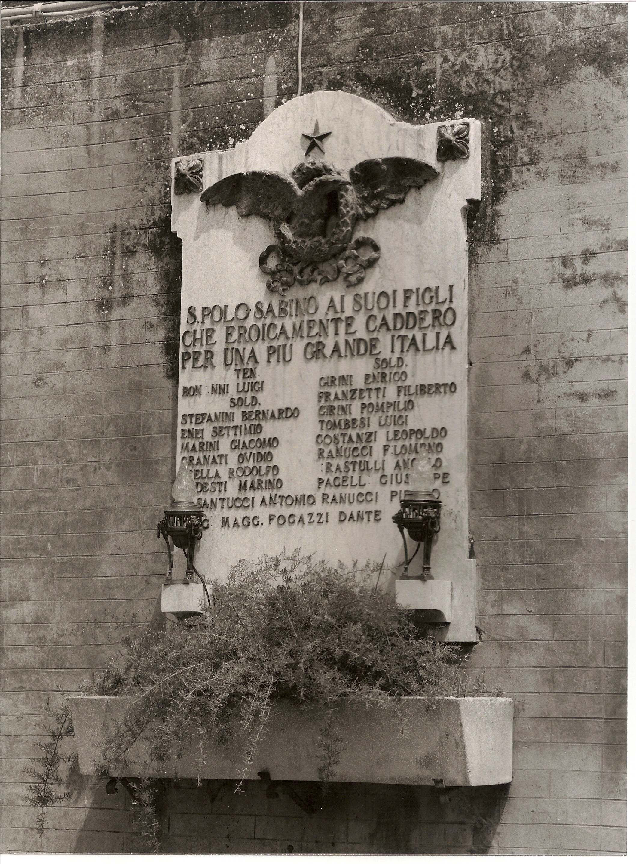 lapide commemorativa ai caduti - ambito laziale (sec. XX)