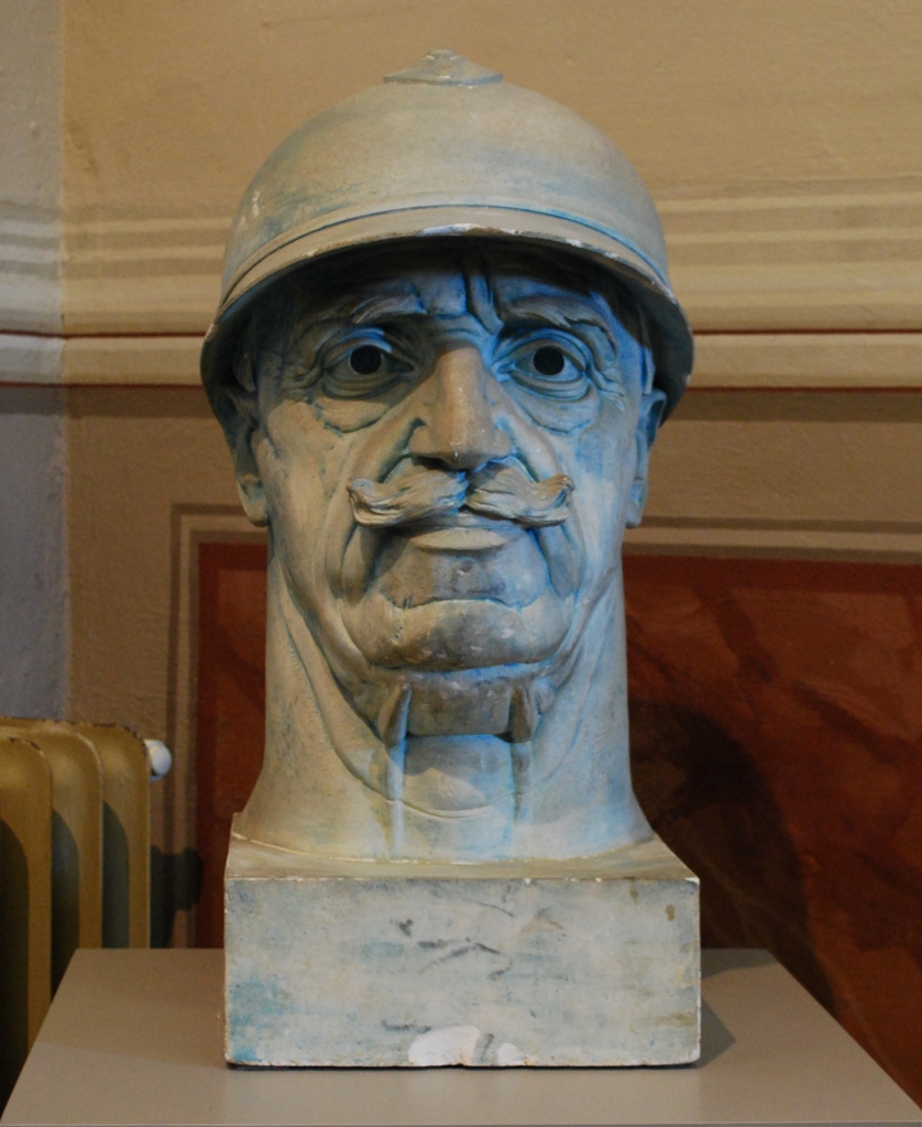 Ritratto di re Vittorio Emanuele III, Ritratto di re Vittorio Emanuele III (scultura) di Froni Luigi (primo quarto XX)
