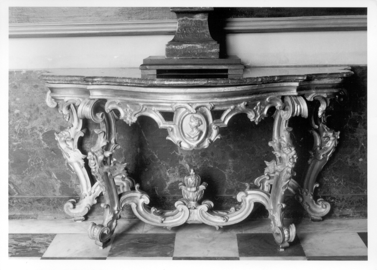 console, opera isolata - bottega piemontese (metà sec. XVIII)