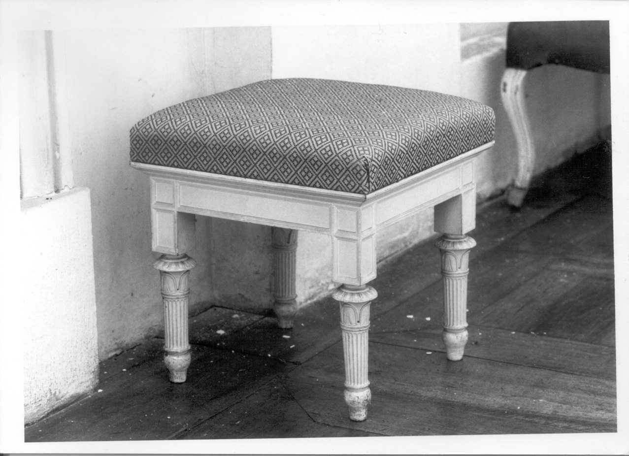 sgabello, serie - ambito piemontese (primo quarto sec. XIX)