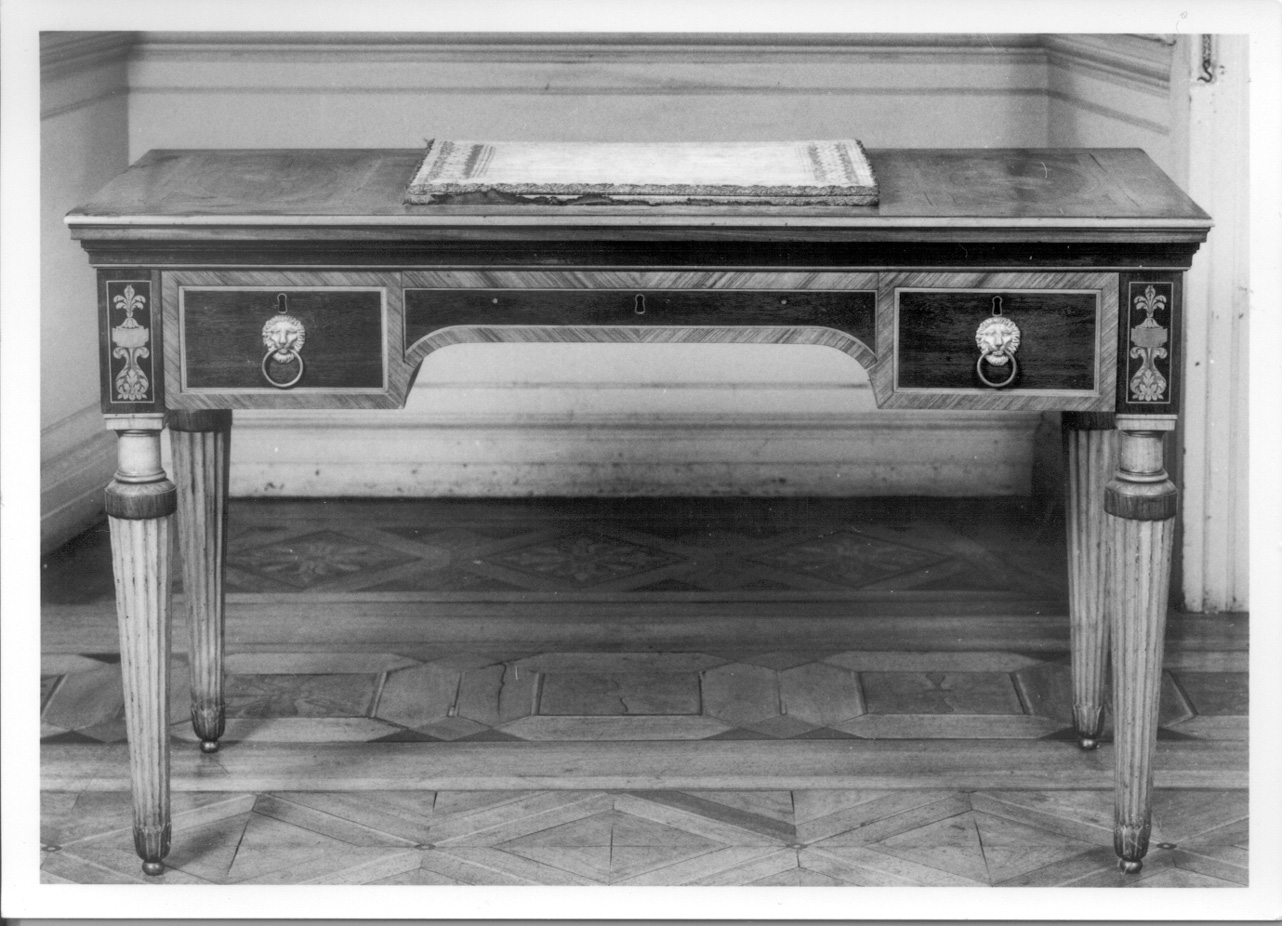 scrivania, opera isolata - ambito piemontese (fine/ inizio secc. XVIII/ XIX)