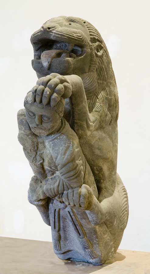 pantera che artiglia figura virile (scultura, frammento) - bottega lombarda (sec. XII)