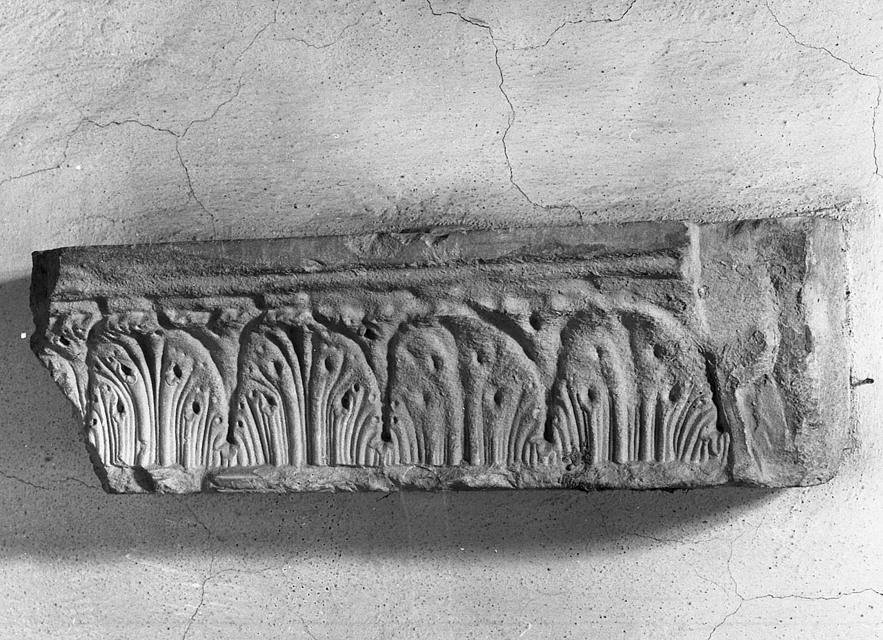 fregio (scultura) - bottega Italia centrale (inizio sec. XIII)