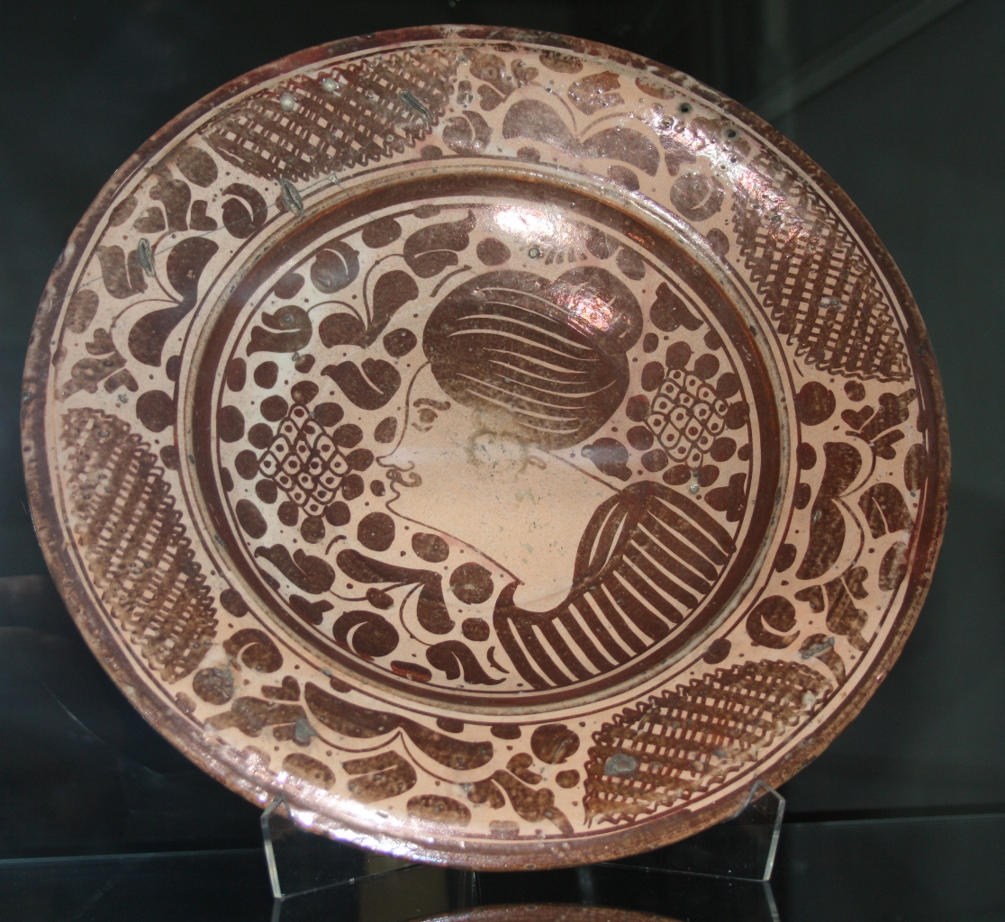 figura maschile (piatto da pompa) - bottega catalana (prima metà sec. XVI)