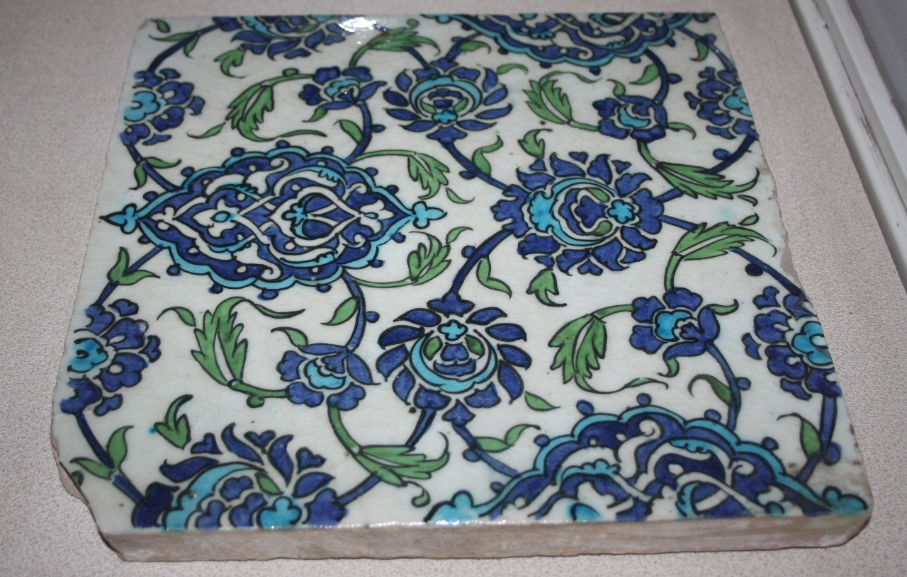 mattonella - bottega di Iznik (secc. XVI/ XVII)