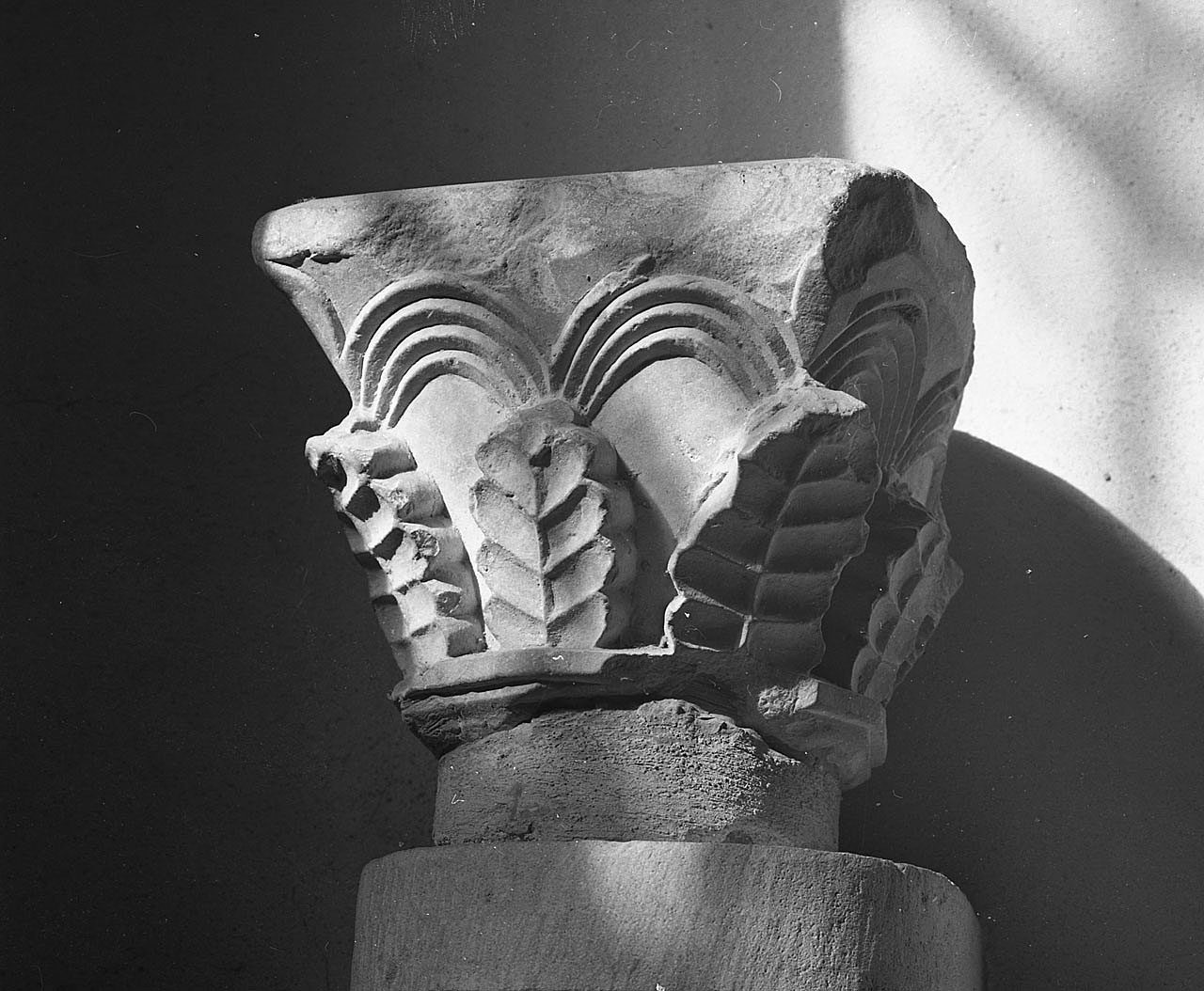 capitello - bottega Italia centrale (fine/ inizio secc. XII/ XIII)