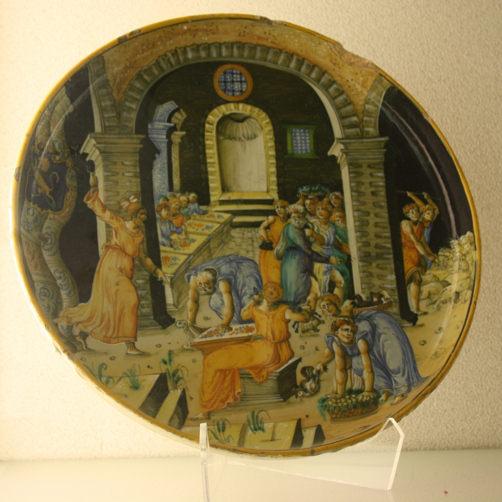 Cristo caccia i mercanti dal tempio (coppa) - bottega urbinate (metà sec. XVI)