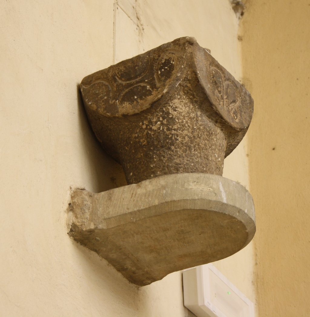 capitello - bottega aretina (inizio sec. XIII)